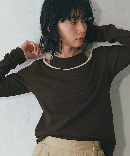 【FLARE UP】★人気★手作り ツイスト ワンショルダー 長袖 レイヤード風オープンショルダー長袖トップス（Tシャツ