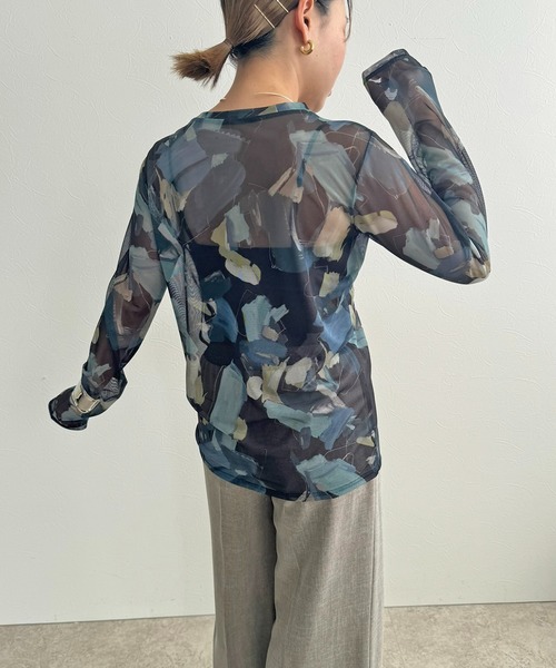 LHELBIE(レルビエ)の「ラフペイントシアートップス(Tシャツ/カットソー・レディース・イエロー/グレイッシュベージュ/ブラック・M)」の17枚目の写真