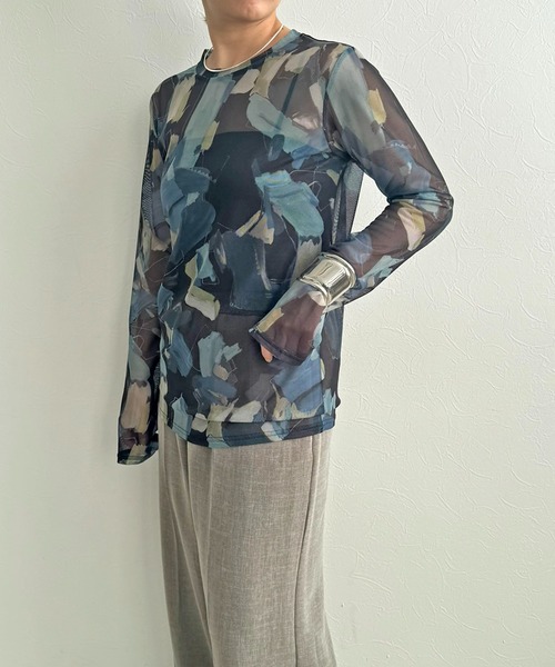LHELBIE(レルビエ)の「ラフペイントシアートップス(Tシャツ/カットソー・レディース・イエロー/グレイッシュベージュ/ブラック・M)」の16枚目の写真