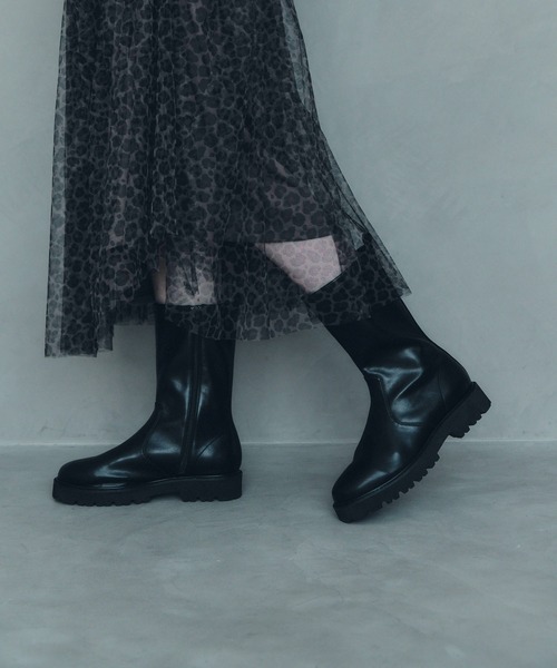 YECCA VECCA（イェッカヴェッカ）の「トラックソールブーツ（ブーツ・レディース・ブラウン/ブラック・22.5cm/23.5cm/24.5cm）」の6枚目の写真