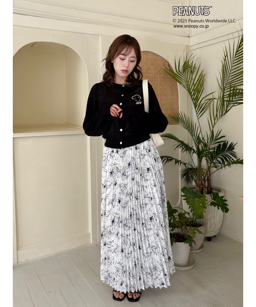 MIIA（ミーア）の「PEANUTS ラインフラワースカート（スカート・レディース・オフホワイト/ブラック・FREE）」の4枚目の写真