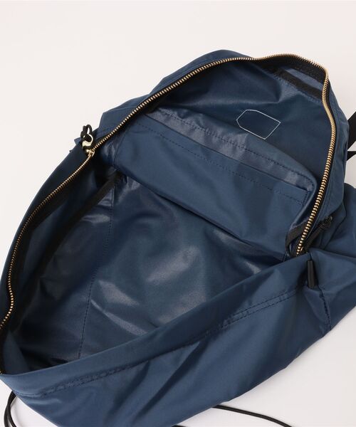 FREDRIK PACKERS（フレドリックパッカーズ）の「【FREDRIK PACKERS】420D FIELD PACK FASTENER（バックパック/リュック・レディース・ネイビー/ブラック/カーキ・FREE）」の6枚目の写真