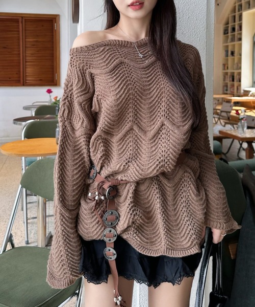 Ada.(エイダ)の「透かし編み ボートネック オーバーサイズ チュニックニット(ニット/セーター・レディース・ブラック/アイボリー/ブラウン・FREE)」の1枚目の写真