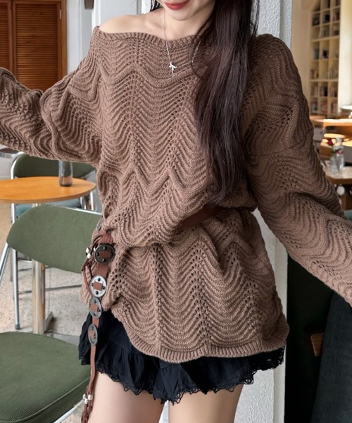 Ada.(エイダ)の「透かし編み ボートネック オーバーサイズ チュニックニット(ニット/セーター・レディース・ブラック/アイボリー/ブラウン・FREE)」の12枚目の写真