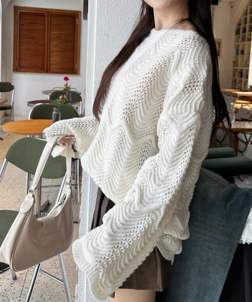 Ada.(エイダ)の「透かし編み ボートネック オーバーサイズ チュニックニット(ニット/セーター・レディース・ブラック/アイボリー/ブラウン・FREE)」の15枚目の写真