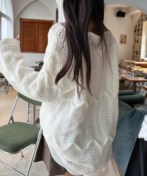 Ada.(エイダ)の「透かし編み ボートネック オーバーサイズ チュニックニット(ニット/セーター・レディース・ブラック/アイボリー/ブラウン・FREE)」の16枚目の写真
