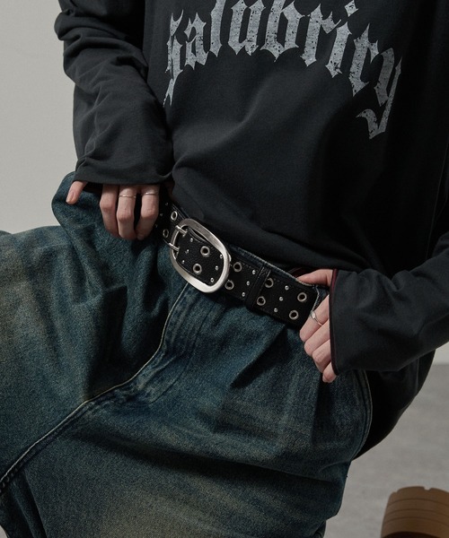 Alfred Alex(アルフレッドアレックス)の「【Alfred Alex】ビッグバックルダブルピンスタッズアイレットベルト(ベルト・メンズ・ブラック/ブラック系・FREE)」の16枚目の写真
