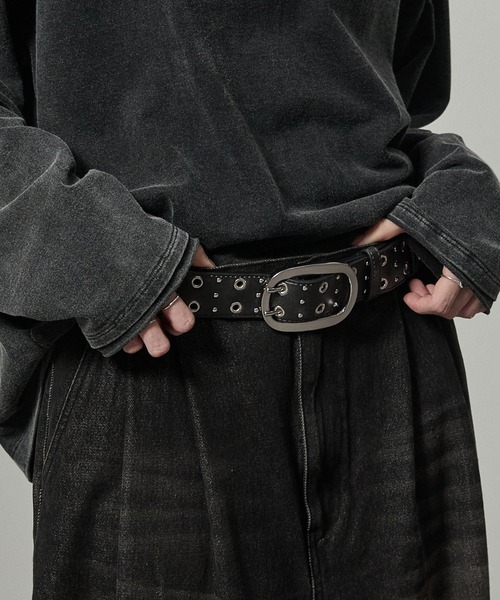 Alfred Alex(アルフレッドアレックス)の「【Alfred Alex】ビッグバックルダブルピンスタッズアイレットベルト(ベルト・メンズ・ブラック/ブラック系・FREE)」の19枚目の写真