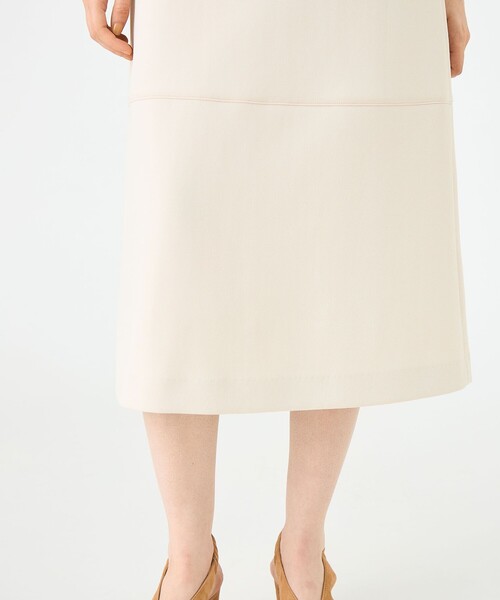 BALLSEY(ボールジィ)の「リップルダンボール トラペーズスカート(スカート・レディース・ライトベージュ/ネイビー・36/34)」の11枚目の写真