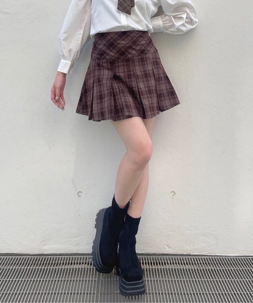 one way（ワンウェイ）の「ボックスプリーツスカート（スカート・レディース・ブラック/ブラウン系その他/ブラック系その他/グレー・FREE）」の4枚目の写真