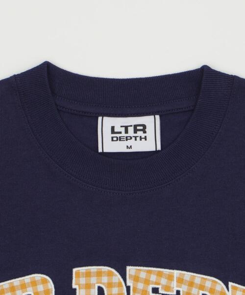 LTR DEPTH（レイターデプス）の「LTR DEPTH/チェックカレッジグラフィックT（Tシャツ/カットソー・メンズ・ホワイト/ネイビー・MEDIUM/LARGE）」の6枚目の写真