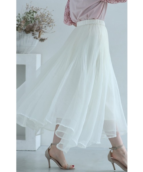 cawaii(カワイイ)の「優雅に舞う立体チュールスカート(スカート・レディース・ブラック/アイボリー・FREE)」の5枚目の写真