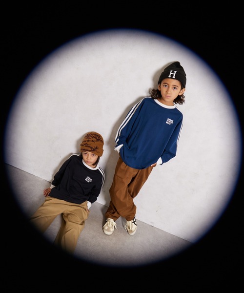 PAIRMANON STREET（ペアマノンストリート）の「【綿100%】袖ライン 刺繍 長袖 Tシャツ【PAIRMANON STREET】（Tシャツ/カットソー・キッズ・ブラウン/レッド/ブラック/ネイビー/ホワイト/イエロー/ライトブルー・100/140/130/120/110/90/160/150）」の15枚目の写真