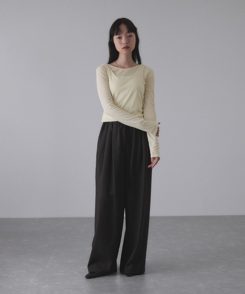 ADAM ET ROPE'(アダムエロペ)の「【サステナブル】タンクレイヤードトップス(Tシャツ/カットソー・レディース・チャコールグレー/オフホワイト・FREE)」の8枚目の写真