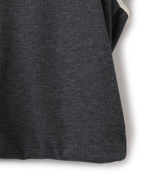 ADAM ET ROPE'(アダムエロペ)の「【サステナブル】タンクレイヤードトップス(Tシャツ/カットソー・レディース・チャコールグレー/オフホワイト・FREE)」の19枚目の写真