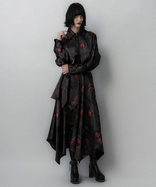 HARE(ハレ)の「Autumnflowerレイヤードデザインシャツ(HARE)(シャツ/ブラウス・レディース・レッド/ブルーパープル・FREE)」の4枚目の写真