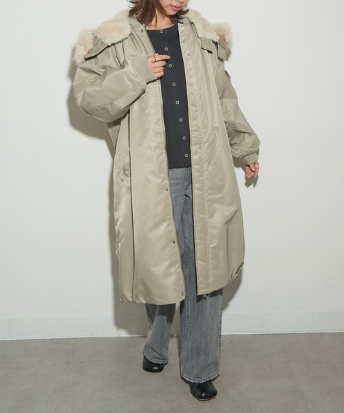 upperhights(アッパーハイツ)の「【upper hights】THE U-2 LONG HOODIE ミリタリーロングコート(モッズコート・レディース・ブラック/グレイッシュベージュ・0/1)」の19枚目の写真