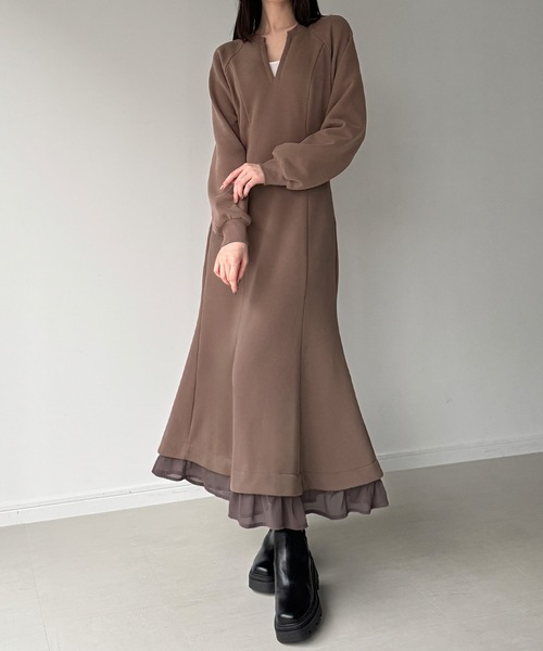junoah(ジュノア)の「裏起毛レイヤードデザインマーメイドワンピース(ワンピース・レディース・モカ/チャコール/ブラック・MEDIUM/SMALL/LARGE)」の11枚目の写真