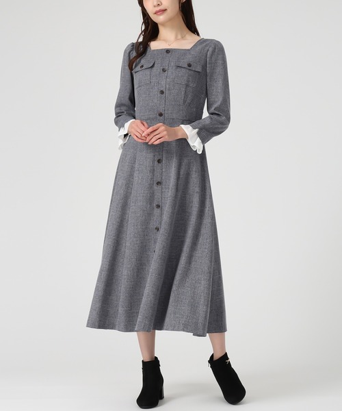 MISCH MASCH（ミッシュマッシュ）の「フロント釦ツイード風フレアワンピース（ワンピース・レディース・ライトグレー/ネイビー・M/S）」の4枚目の写真