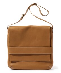 A（エィス）の「【別注】A NAUHA L シュリンクレザー ショルダーバッグ（ショルダーバッグ）」