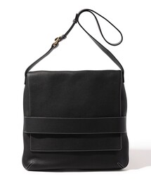 A（エィス）の「【別注】A NAUHA L シュリンクレザー ショルダーバッグ（ショルダーバッグ）」