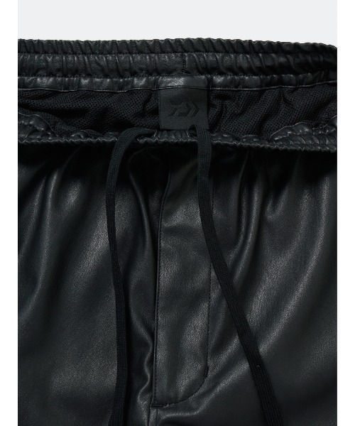 DAIWA PIER39(ダイワピア39)の「DAIWA PIER39 TECH SYNTHETIC SKIN WINDBREAKER PANTS BP-40025W(その他パンツ・メンズ・ブラック・LARGE/SMALL/MEDIUM/X-LARGE)」の2枚目の写真