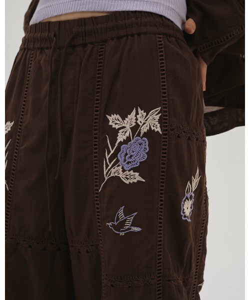 Embroidery Patchwork Trousers（その他パンツ）｜TODAYFUL