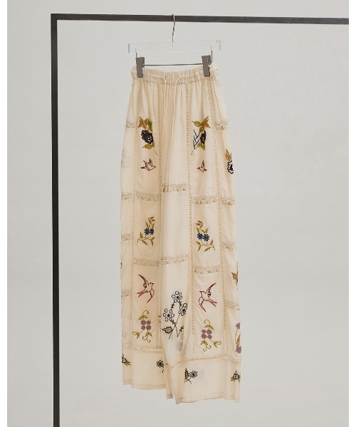 Embroidery Patchwork Trousers（その他パンツ）｜TODAYFUL