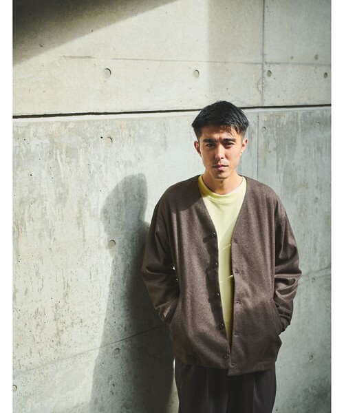 green label relaxing（グリーンレーベルリラクシング）の「WONDER CLOTH ノーカラー カーディガン -ストレッチ-（カーディガン/ボレロ・メンズ・グレー/ダークブラウン/ダークグレー・S/M/L/XL）」の6枚目の写真