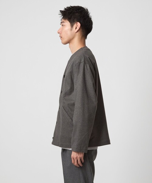 green label relaxing（グリーンレーベルリラクシング）の「WONDER CLOTH ノーカラー カーディガン -ストレッチ-（カーディガン/ボレロ・メンズ・グレー/ダークブラウン/ダークグレー・S/M/L/XL）」の15枚目の写真