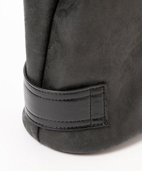 LAKOLE（ラコレ）の「アイレットベルト巾着バッグ / 607728（ハンドバッグ・レディース・グレイッシュベージュ/ブラック・FREE）」の13枚目の写真