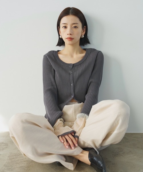 AIC.（エーアイシー）の「シアー切り替えリブカーディガン（ニット/セーター・レディース・オフホワイト/チャコールグレー・FREE）」の14枚目の写真