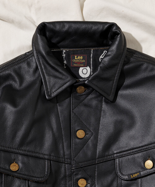 Lee（リー）の「Lee × Chah Chah × FREAK'S STORE/リー×チャーチャー×フリークスストア 別注 Lee × Chah Chah LEATHER RIDERS/リー チャーチャー レザー ライダース（ライダースジャケット・メンズ・ブラック・MEDIUM/LARGE）」の2枚目の写真