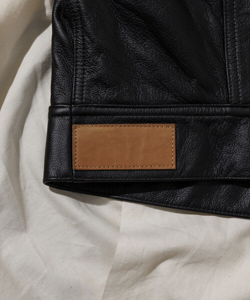 Lee（リー）の「Lee × Chah Chah × FREAK'S STORE/リー×チャーチャー×フリークスストア 別注 Lee × Chah Chah LEATHER RIDERS/リー チャーチャー レザー ライダース（ライダースジャケット・メンズ・ブラック・MEDIUM/LARGE）」の10枚目の写真