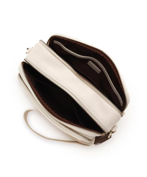 Samantha Thavasa（サマンサタバサ）の「カジュアルテイストスクエアショルダーバッグ（ショルダーバッグ・レディース・グレイッシュベージュ/ブラック/オフホワイト・FREE）」の14枚目の写真