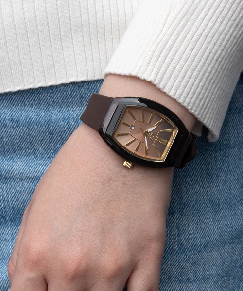 ICE WATCH(アイスウォッチ)の「「Ice-Watch アイスウォッチ」【ブランド累計販売54本突破】ICE boliday - アイスボリディ ドームクリア 全5色(アナログ腕時計・レディース・ワインレッド/ピンク/ダークブラウン/オリーブ/モカ・FREE)」の2枚目の写真