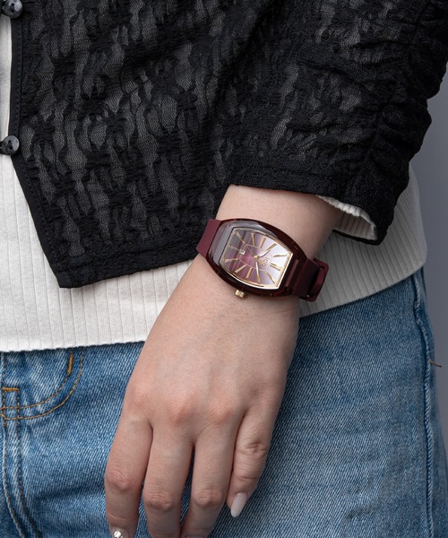 ICE WATCH(アイスウォッチ)の「「Ice-Watch アイスウォッチ」【ブランド累計販売54本突破】ICE boliday - アイスボリディ ドームクリア 全5色(アナログ腕時計・レディース・ワインレッド/ピンク/ダークブラウン/オリーブ/モカ・FREE)」の14枚目の写真