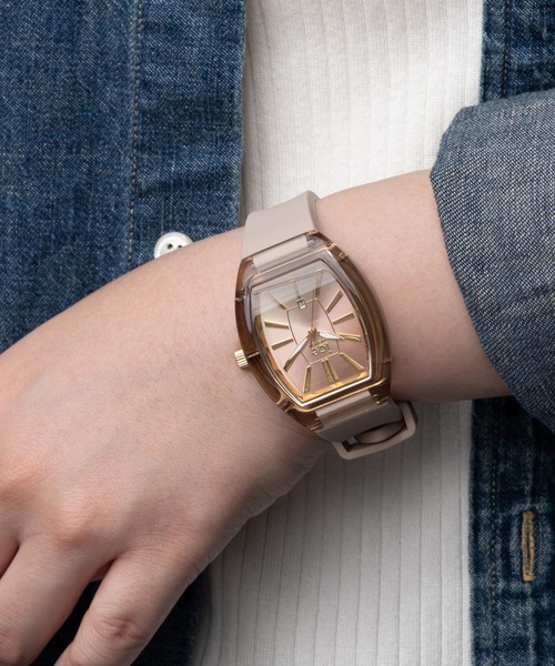 ICE WATCH(アイスウォッチ)の「「Ice-Watch アイスウォッチ」【ブランド累計販売54本突破】ICE boliday - アイスボリディ ドームクリア 全5色(アナログ腕時計・レディース・ワインレッド/ピンク/ダークブラウン/オリーブ/モカ・FREE)」の6枚目の写真