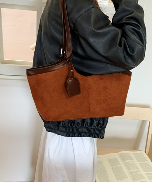 aimoha（アイモハ）の「【B.A.G】スエード ミニトートバッグ（トートバッグ・レディース・ブラック/ライトベージュ/ブラウン・FREE）」の11枚目の写真