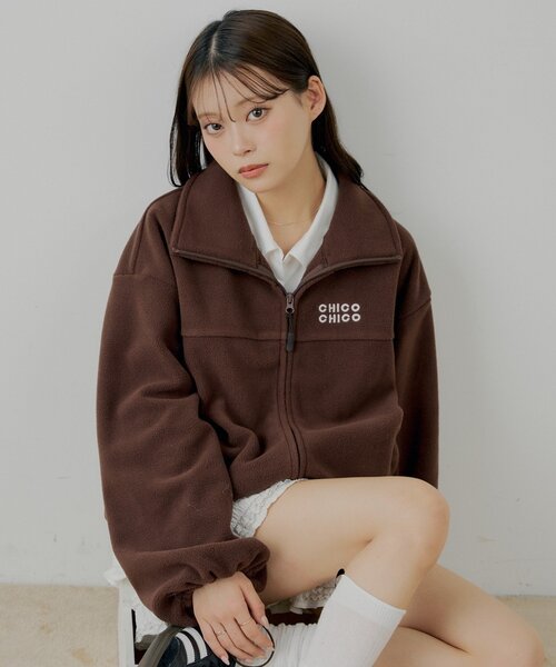 セットアップ対応】胸ロゴフリーストップス（シャツ/ブラウス）｜Chico