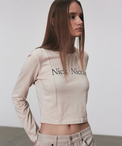 NICK&NICOLE(ニックアンドニコール)の「NICOLE PINTUCK LS CROP TOP_BEIGE(Tシャツ/カットソー・レディース・その他・FREE)」の1枚目の写真