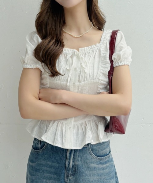 Ada.(エイダ)の「パフスリーブ スクエアネック コルセット ギャザーペプラムブラウス(シャツ/ブラウス・レディース・ブルー/ブラック/ホワイト/イエロー・FREE)」の6枚目の写真