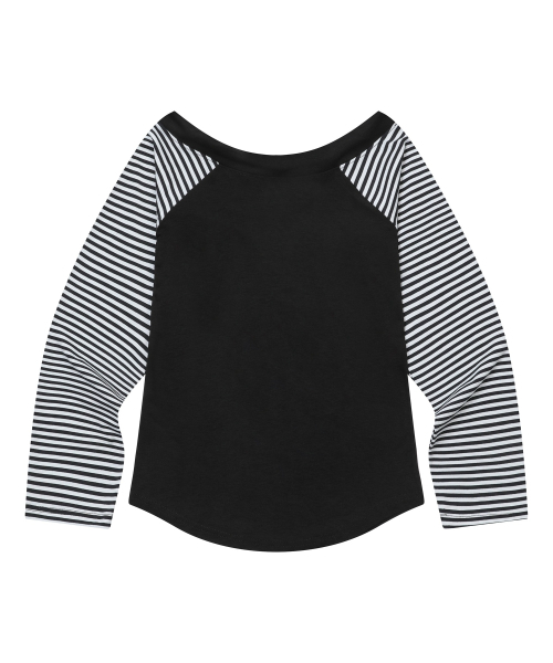 MUCENT(ムセント)の「オリエ オフショルダー ストライプ 配色 ナグラン 長袖Tシャツ (2カラー)(Tシャツ/カットソー・レディース・ブラック/グリーン・FREE)」の12枚目の写真