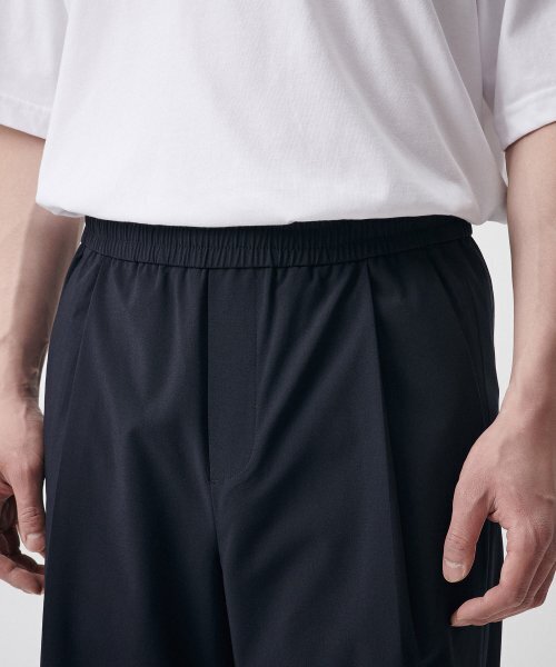 MUSINSA STANDARD（ムシンサスタンダード）の「[クールタンダード] ワンタックワイドバンディングスラックス [ネイビー]（スラックス・メンズ・その他・40/38/42/36/34/32/30/26/28）」の3枚目の写真
