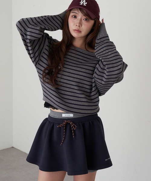 RAY CASSIN（レイカズン）の「ボンディングボリュームミニスカート（スカート・レディース・グレー/チャコールグレー/ネイビー・FREE）」の9枚目の写真