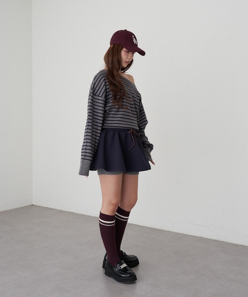 RAY CASSIN（レイカズン）の「ボンディングボリュームミニスカート（スカート・レディース・グレー/チャコールグレー/ネイビー・FREE）」の17枚目の写真