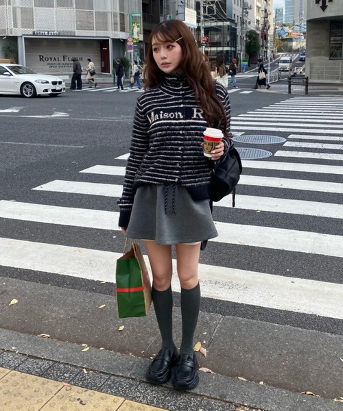 RAY CASSIN（レイカズン）の「ボンディングボリュームミニスカート（スカート・レディース・グレー/チャコールグレー/ネイビー・FREE）」の21枚目の写真