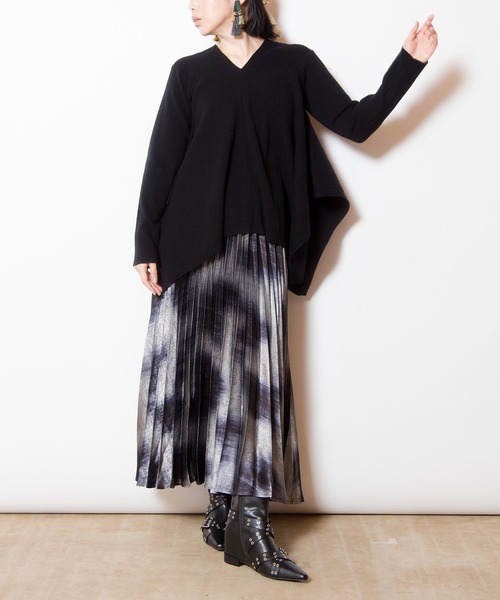 OSMOSIS（オズモーシス）の「スクエアヘムニットプルオーバー（ニット/セーター・レディース・ライトグレー/ブラック/ワイン・ONE SIZE）」の8枚目の写真