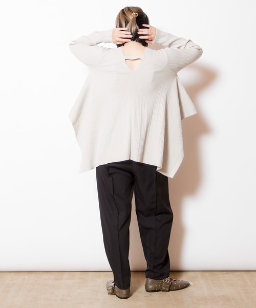 OSMOSIS（オズモーシス）の「スクエアヘムニットプルオーバー（ニット/セーター・レディース・ライトグレー/ブラック/ワイン・ONE SIZE）」の14枚目の写真