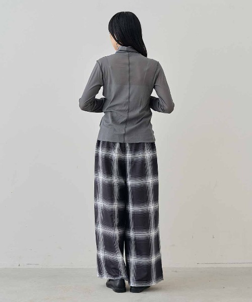 MEDE19F（メデジュウキュウ）の「ＭＥＤＥ１９Ｆ　薄くてやわらかなティシューカットソーハイネックトップス（Tシャツ/カットソー・レディース・ブラック/ホワイト/グレー・L/M）」の9枚目の写真